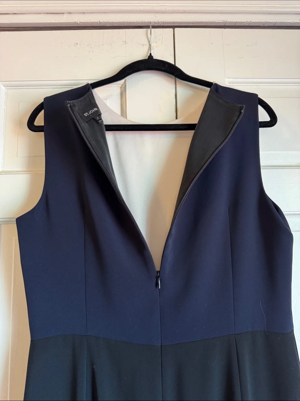 NWOT St. John Sleeveless Colorblock Maxi Dress in White/Navy/Black Fully Lined - Picture 7 of 12